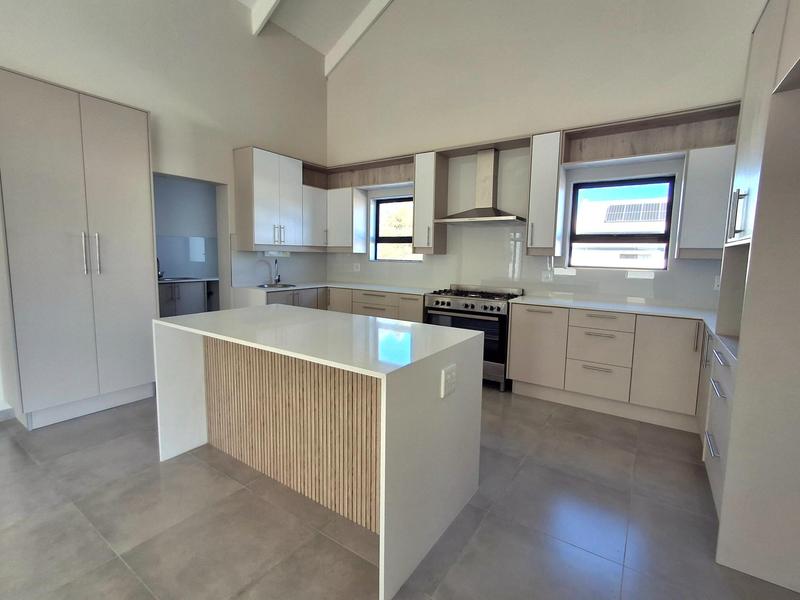 3 Bedroom Property for Sale in Britannia Bay Western Cape